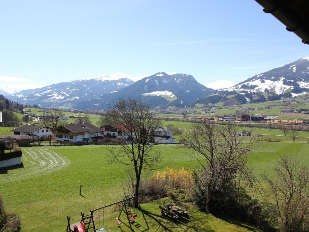 Apartment In Hart Im Zillertal With Garden Balcony Parking Fügen Eksteriør bilde